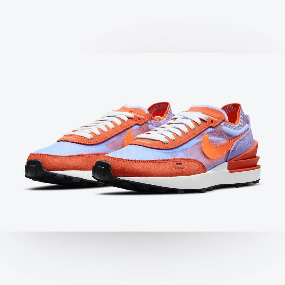 NIKE • Waffle one active #dc2533-800 women’s sneaker size 5